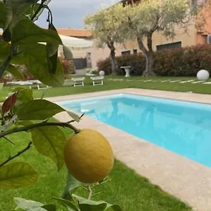  Gasthof Le Logge Del Garda