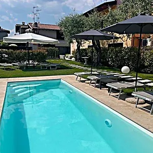  Gasthof Le Logge Del Garda